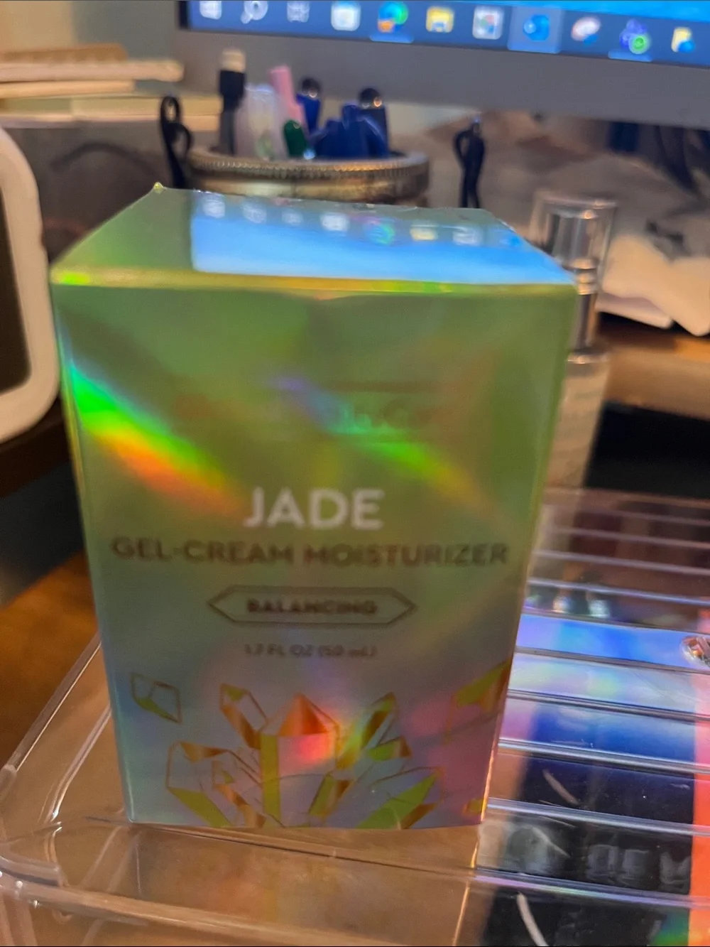 Jade Shimmering Body Glaze & Gel-Cream Moisturizer — Jasmine Scent (Green)